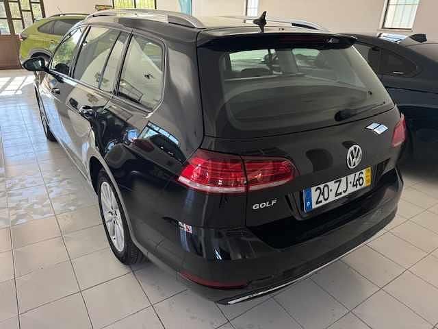 Usado VW Golf VII 116 HP (85 kW) 2019 Preto Carrinha