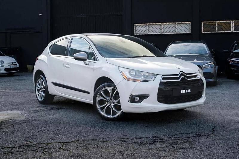 Usado Citroën DS4 So Chic 112 HP (82 kW) 2012 Branco Citadino