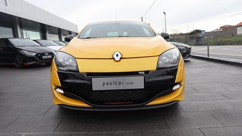 Usado Renault Mégane III 265 HP (194 kW) 2011 Outra Coupé