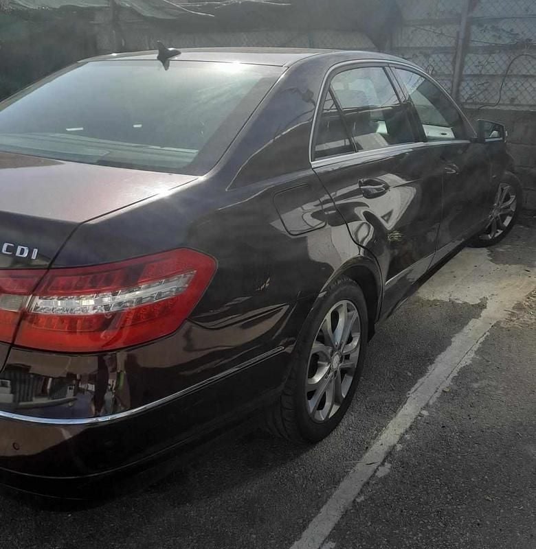 Outra Usado 2010 Mercedes E250 Coupé | € 9.000 (Super Preço) - Imagem 1/4