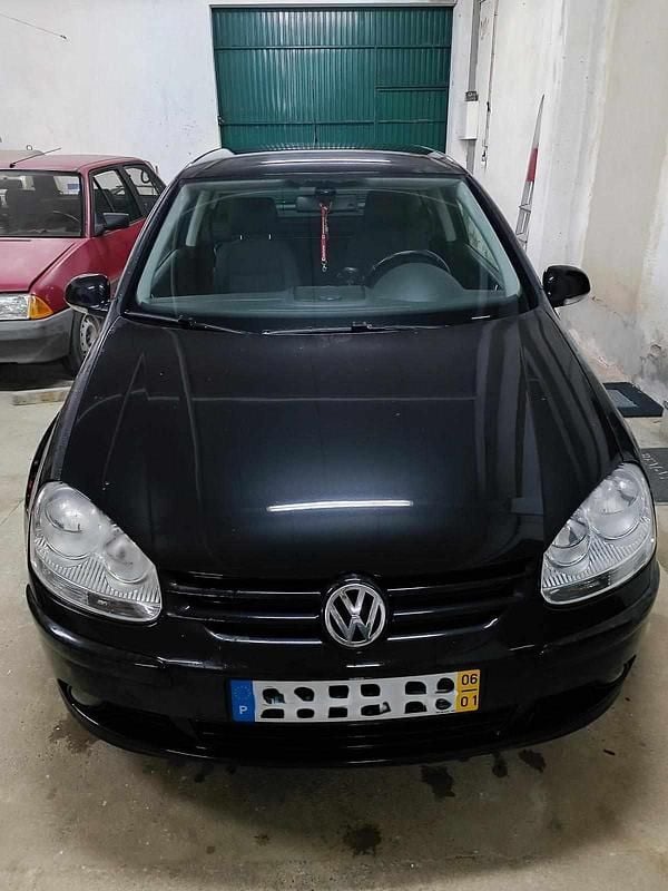 Preto Usado 2006 VW Golf IV Citadino | € 4.500 (Preço justo) - Imagem 1/4