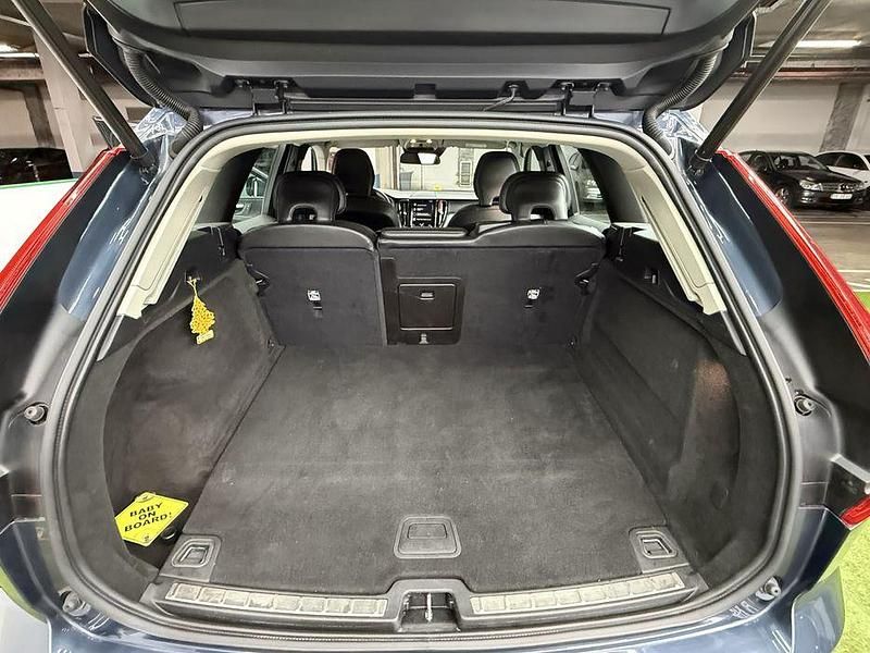 Usado Volvo XC60 408 HP (300 kW) 2018 SUV