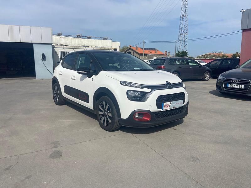 Branco Usado 2021 Citroën C3 PureTech Citadino | € 13.900 (Preço elevado) - Imagem 1/4