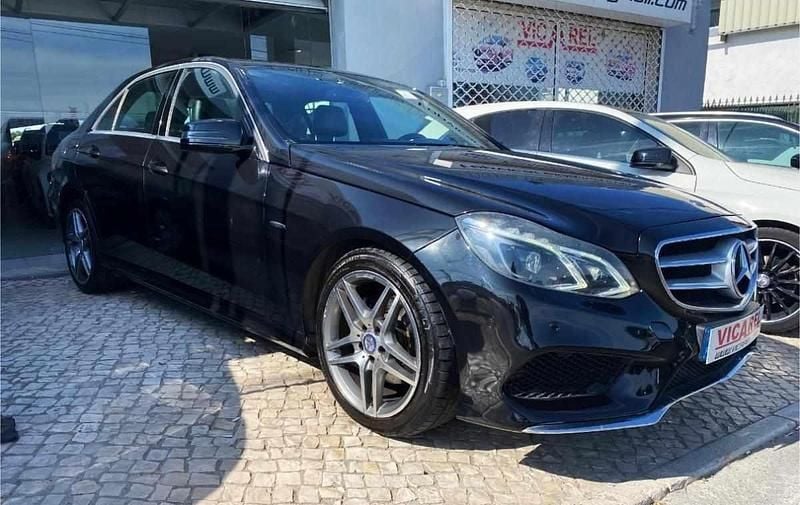 Usado Mercedes E250 204 HP (150 kW) 2015 Preto Sedan