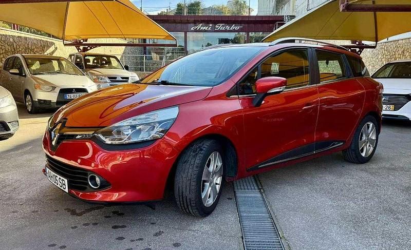 Outra Usado 2015 Renault Clio IV Carrinha | € 8.500 (Bom preço) - Imagem 1/4