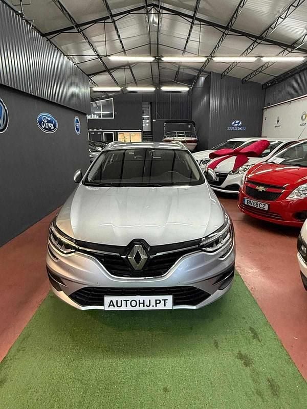 Cinzento Usado 2021 Renault Mégane IV | € 14.500 (Bom preço) - Imagem 1/4