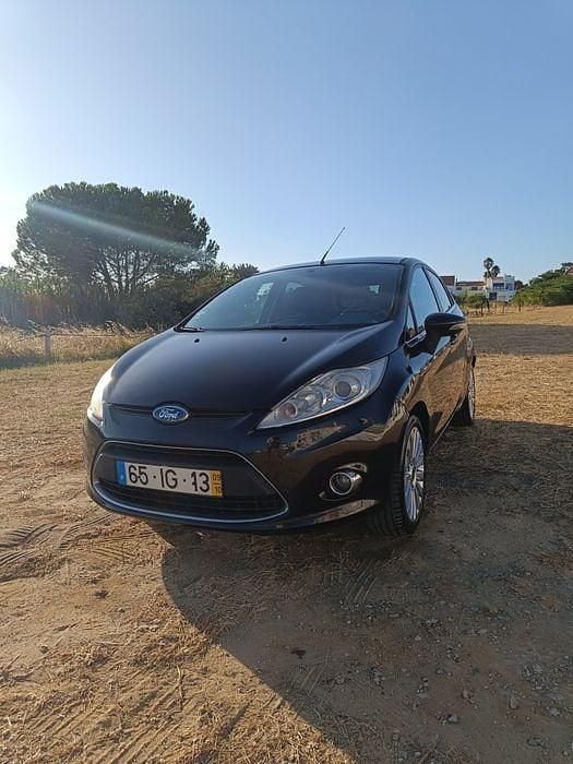 Usado 2009 Ford Fiesta Titanium Sedan | € 4.990 (Preço justo) - Imagem 1/4