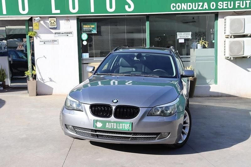 Cinza Usado 2008 BMW 520 Carrinha | € 12.970 - Imagem 1/4