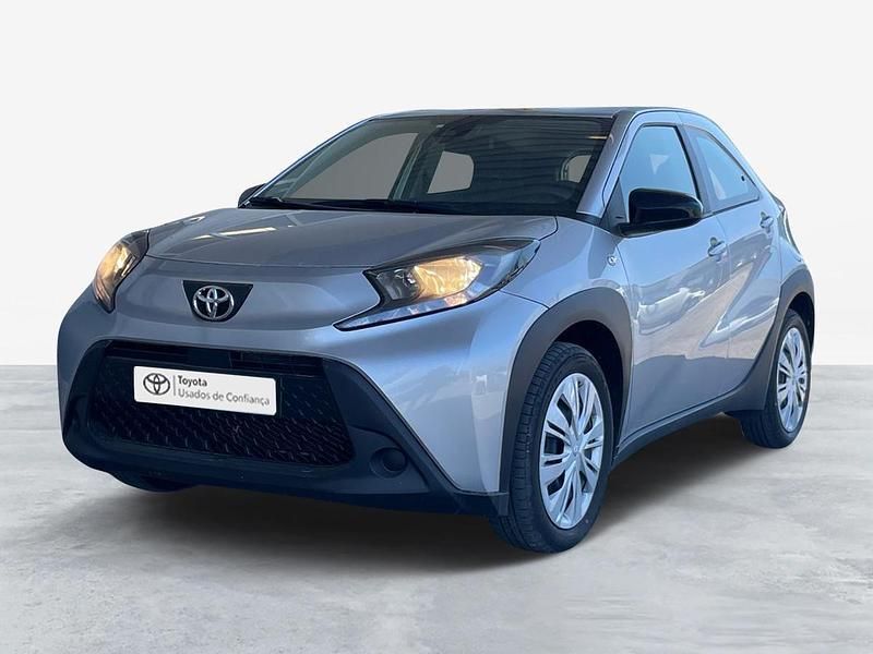 Cinza (pintura metalizada) Usado 2024 Toyota Aygo X-play Citadino | € 17.750 (Preço elevado) - Imagem 1/4