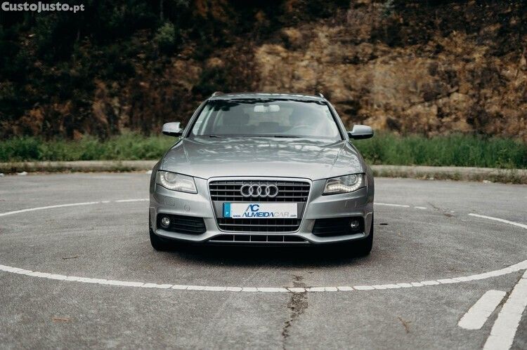 Cinza Usado 2009 Audi A4 S-Line Carrinha | € 10.500 - Imagem 1/1