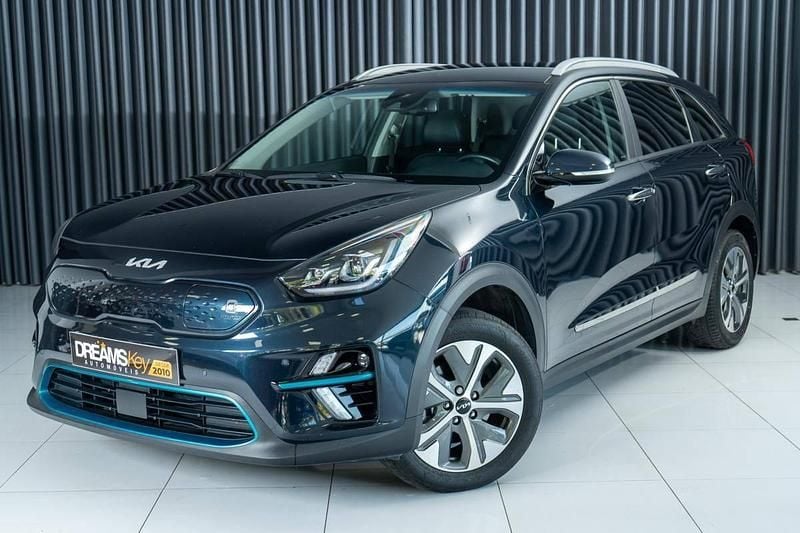 Azul Usado 2022 Kia e-Niro SUV | € 23.800 (Preço justo) - Imagem 1/4