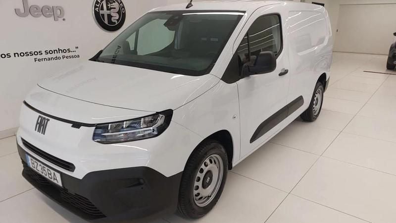 Branco Novo 2025 Fiat Doblò Monovolume | € 22.200 (Preço justo) - Imagem 1/4