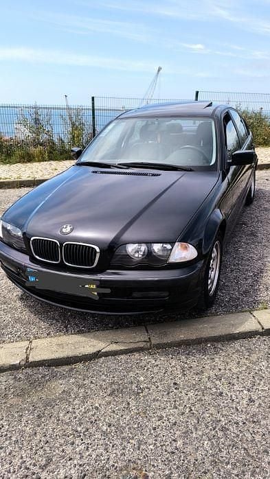 Usado 2001 BMW 320 Sedan | € 4.800 (Preço justo) - Imagem 1/4