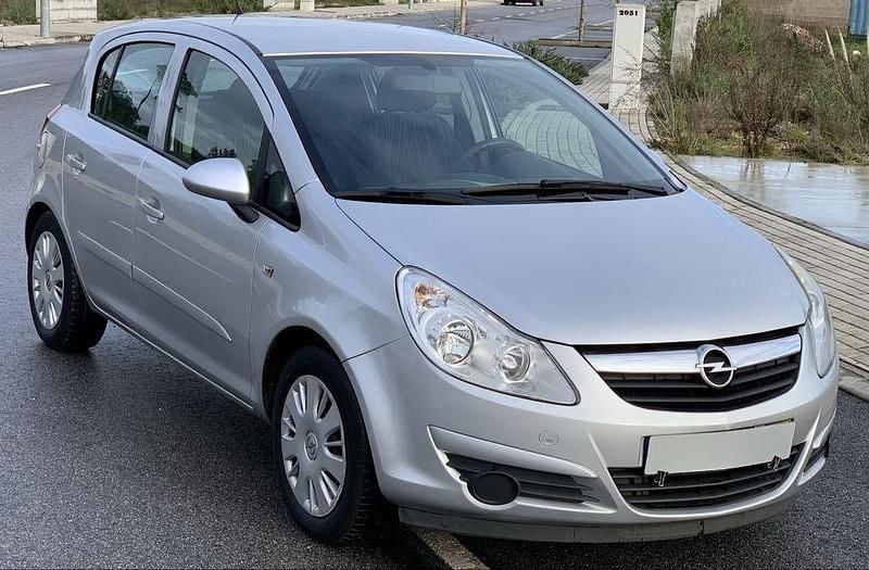 Usado Opel Corsa 60 HP (44 kW) 2007 Sedan