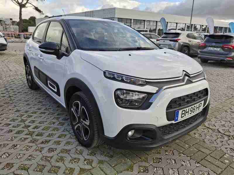 Branco Usado 2024 Citroën C3 PureTech Citadino | € 15.490 (Preço justo) - Imagem 1/4