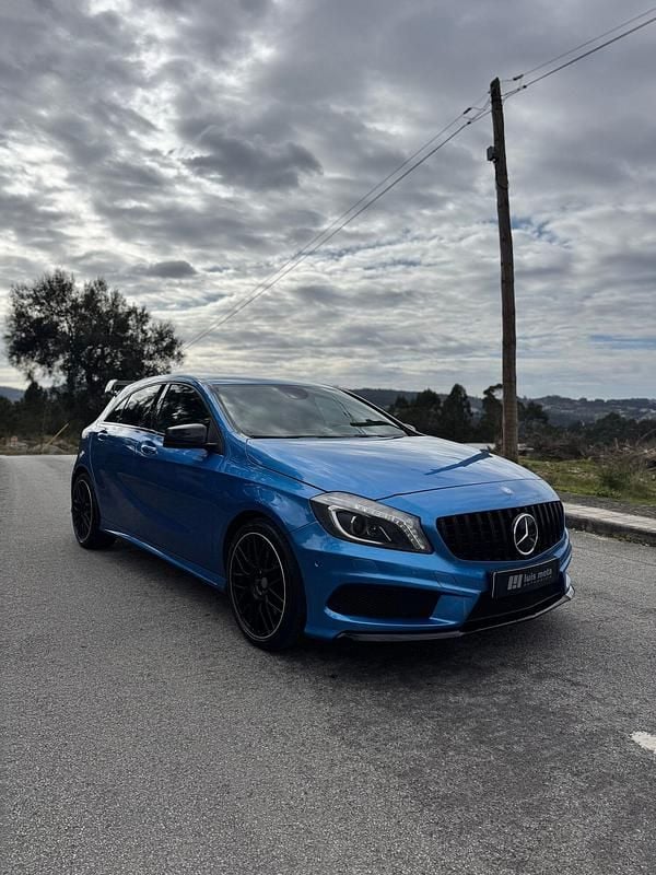 Usado Mercedes A220 AMG 170 HP (125 kW) 2013 Azul