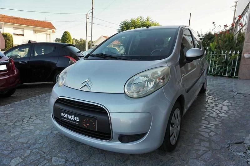 Cinzento Usado 2012 Citroën C1 Citadino | € 5.990 (Preço justo) - Imagem 1/4