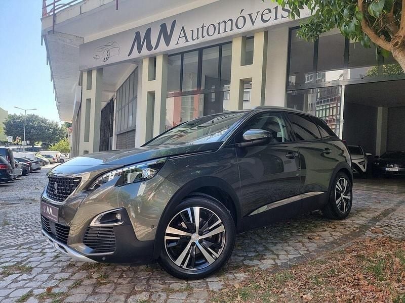 Verde escuro Usado 2020 Peugeot 3008 Allure SUV | € 18.950 (Super Preço) - Imagem 1/4