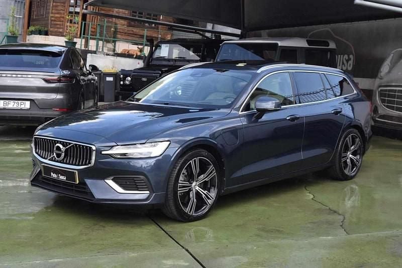 Azul Usado 2019 Volvo V60 Inscription Carrinha | € 26.500 (Preço justo) - Imagem 1/4