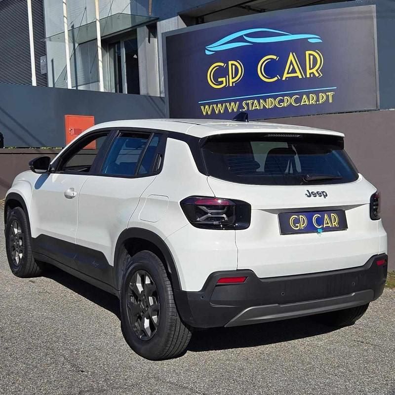 Usado Jeep Avenger EV Longitude 114 kW (156 HP) 2024 Branco SUV