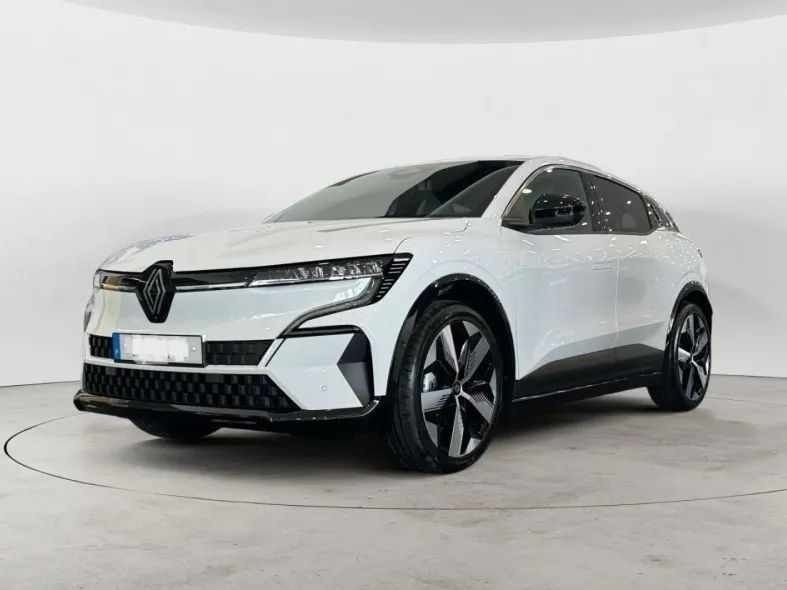 Branco Usado 2024 Renault Mégane Techno SUV | € 39.000 (Caro) - Imagem 1/4