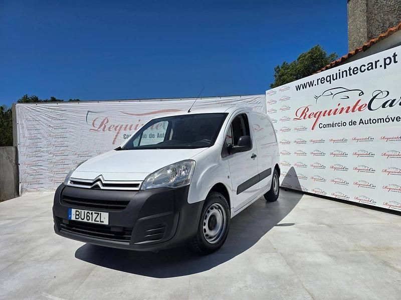 Branco Usado 2017 Citroën Berlingo Monovolume | € 10.500 (Preço justo) - Imagem 1/4