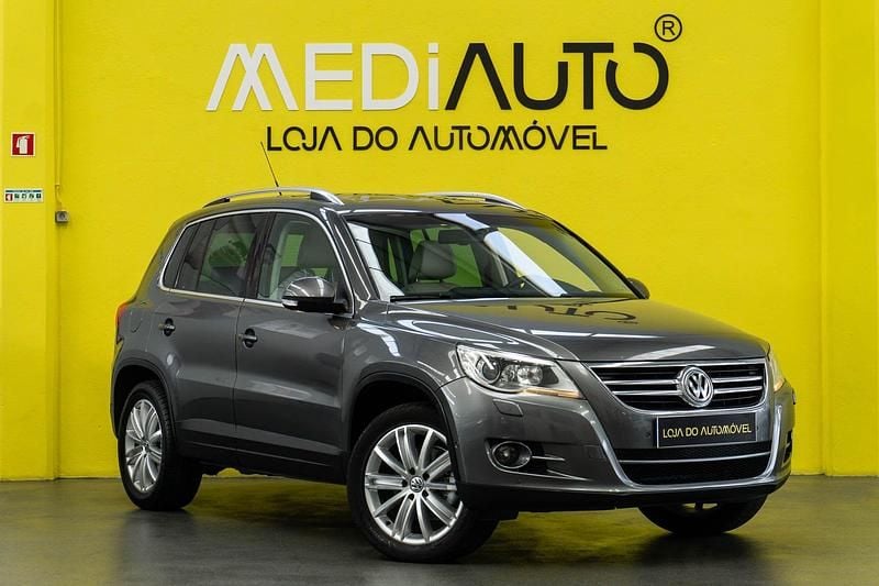 Cinza Usado 2011 VW Tiguan Sportline SUV | € 15.900 - Imagem 1/4