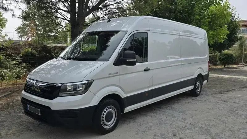 Branco Usado 2018 MAN TGE Van | € 22.000 - Imagem 1/4