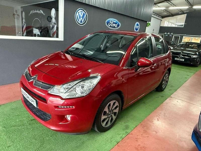 Vermelho Usado 2016 Citroën C3 Comfort Sedan | € 6.500 - Imagem 1/4