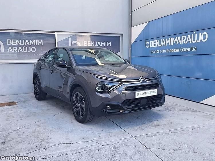 Cinza Usado 2024 Citroën C4 Citadino | € 27.500 (Preço elevado) - Imagem 1/1
