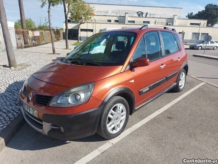 Laranja Usado 2008 Renault Mégane III Monovolume | € 3.490 (Super Preço) - Imagem 1/1