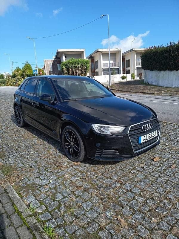 Preto Usado 2017 Audi A3 | € 14.000 (Super Preço) - Imagem 1/4