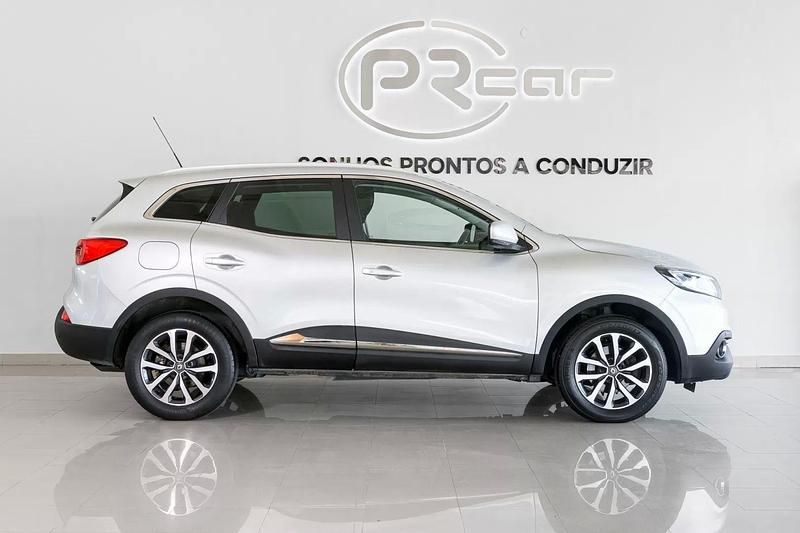 Usado Renault Kadjar LIMITED 115 HP (84 kW) 2018 Cinza prata SUV