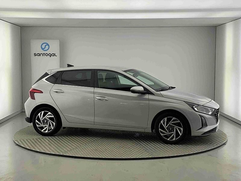 Cinza Usado 2024 Hyundai i20 Comfort | € 17.190 (Preço justo) - Imagem 1/4