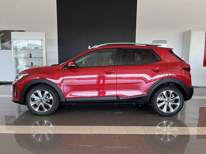 Usado Kia Stonic 100 HP (73 kW) 2024 Branco SUV