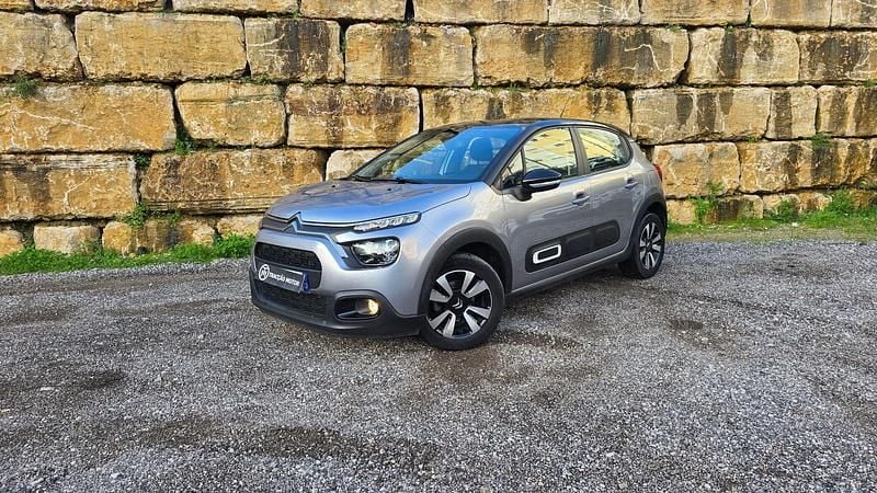 Cinza Usado 2021 Citroën C3 PureTech Citadino | € 12.900 (Preço justo) - Imagem 1/4