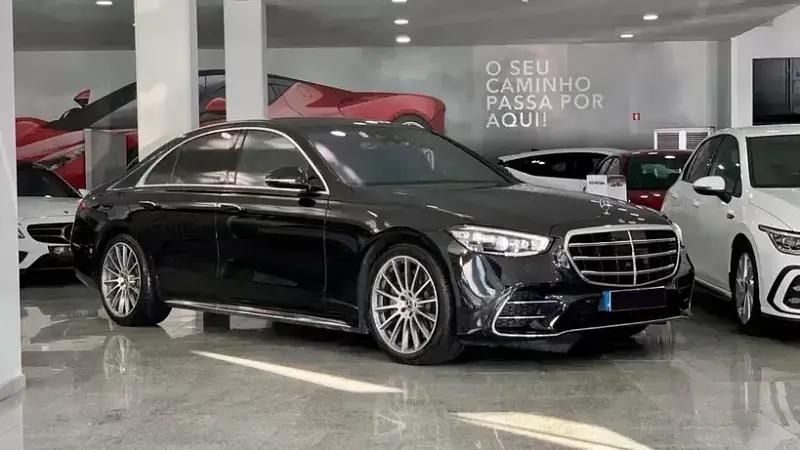 Preto Usado 2022 Mercedes S580 Sedan | € 139.900 - Imagem 1/4