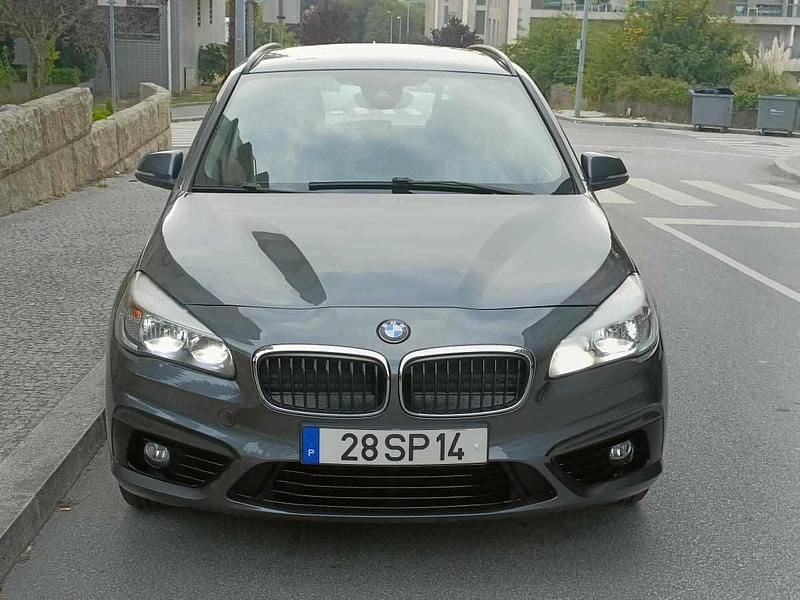 Usado BMW 216 Sport Line 116 HP (85 kW) 2017 Cinzento Carrinha