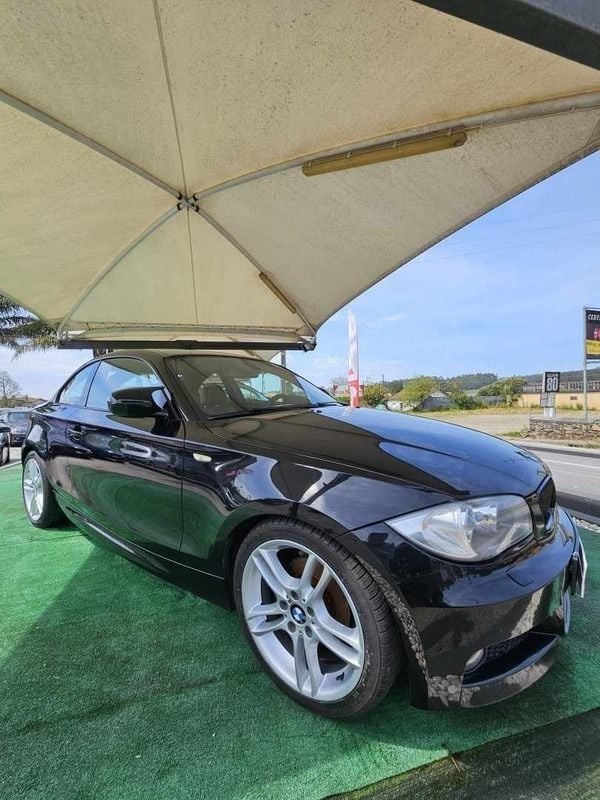 Preto Usado 2011 BMW 118 Coupé Coupé | € 13.900 (Caro) - Imagem 1/4