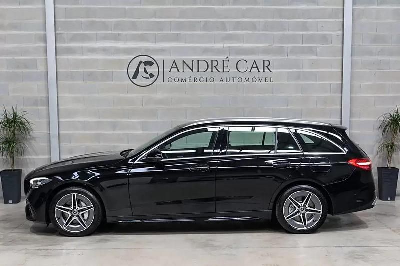 Usado Mercedes C300e AMG line 313 HP (230 kW) 2023 Preto Carrinha