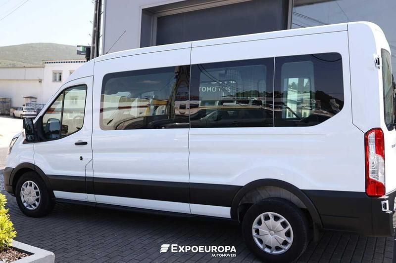 Usado Ford Transit 130 HP (95 kW) 2023 Branco Sedan