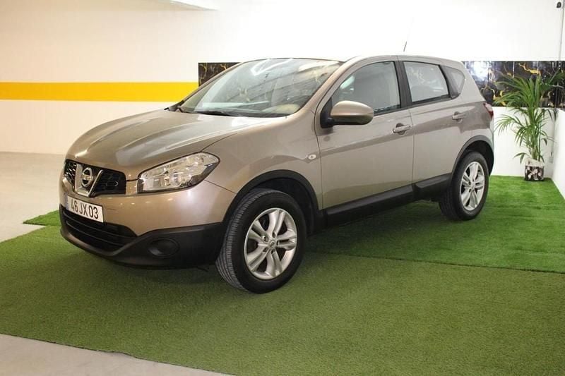 Cinza Usado 2010 Nissan Qashqai Acenta SUV | € 9.990 (Preço justo) - Imagem 1/4