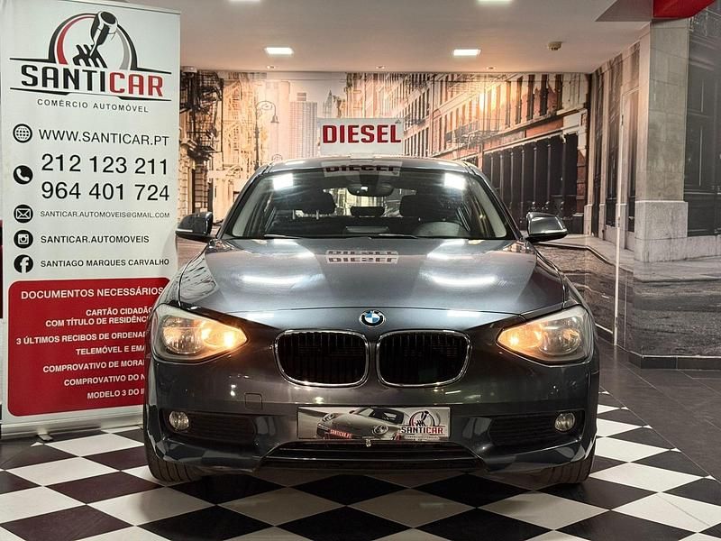 Cinza Usado 2014 BMW 116 Efficient Dynamics Citadino | € 13.990 - Imagem 1/4