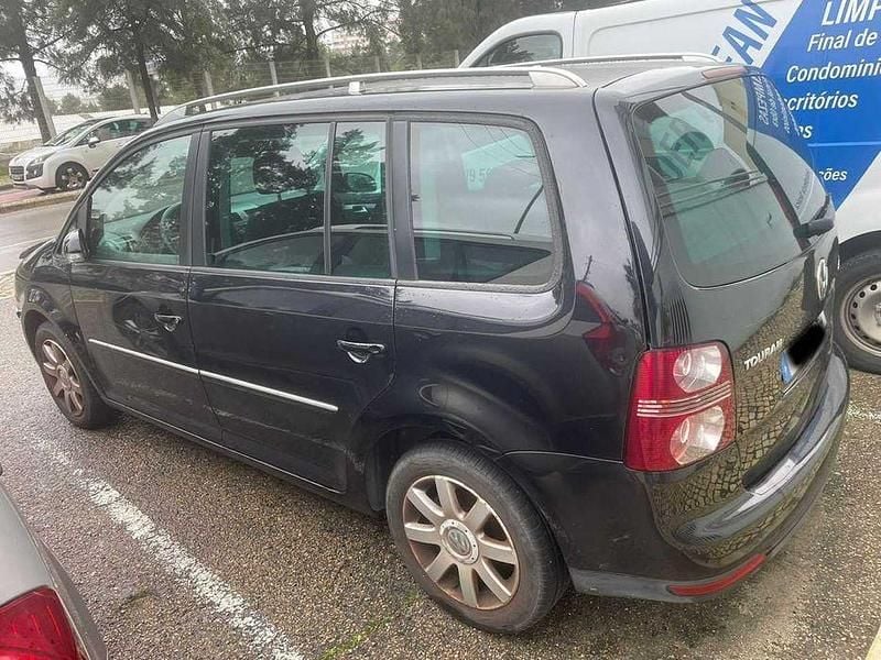 Usado VW Touran 140 HP (102 kW) 2007 Monovolume