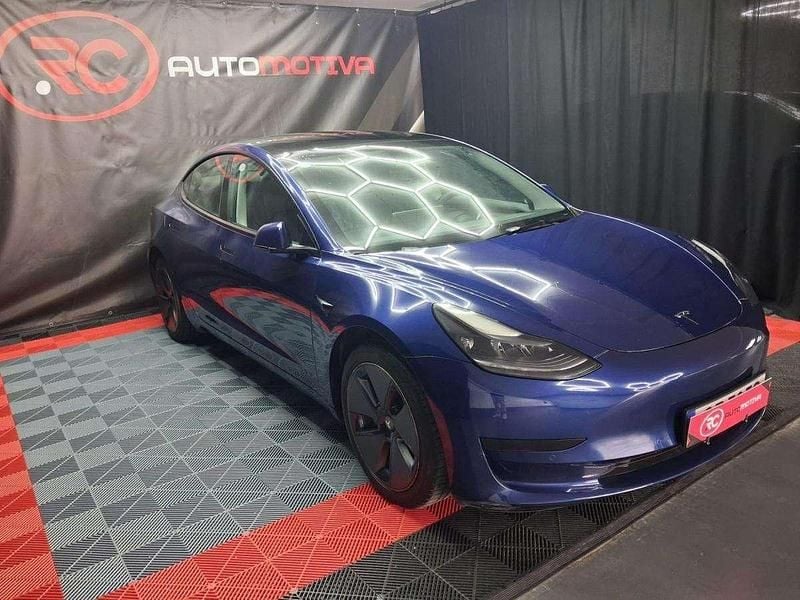 Azul Usado 2022 Tesla Model 3 Sedan | € 22.990 (Super Preço) - Imagem 1/4