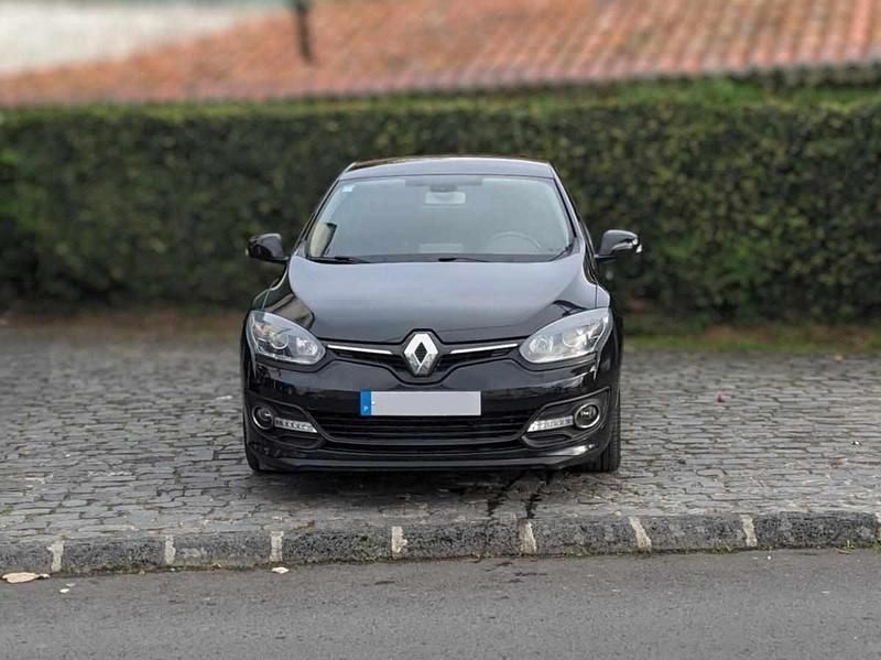 Preto Usado 2015 Renault Mégane III Citadino | € 12.950 (Caro) - Imagem 1/4