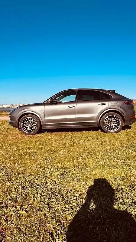 Usado Porsche Cayenne Platinum Edition 462 HP (339 kW) 2019 Cinzento SUV