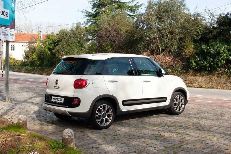 Usado Fiat 500L Trekking 95 HP (69 kW) 2016 Branco Monovolume