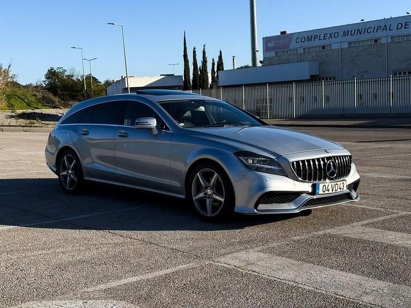 Cinza Usado 2013 Mercedes CLS350 Carrinha | € 19.750 - Imagem 1/4