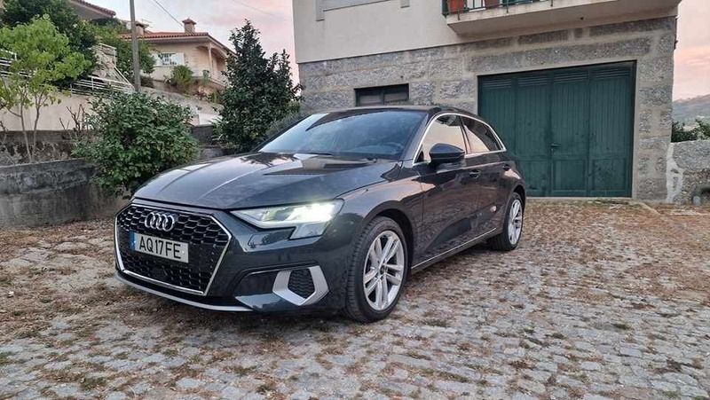 Cinzento Usado 2022 Audi A3 Citadino | € 24.500 (Preço justo) - Imagem 1/4